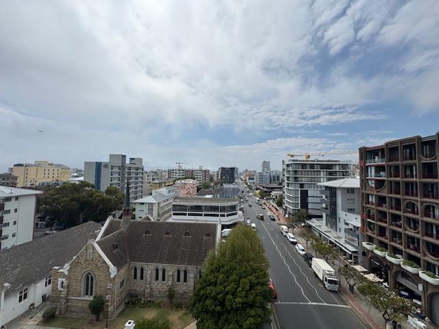 2 Bedroom Property for Sale in Sea Point Western Cape